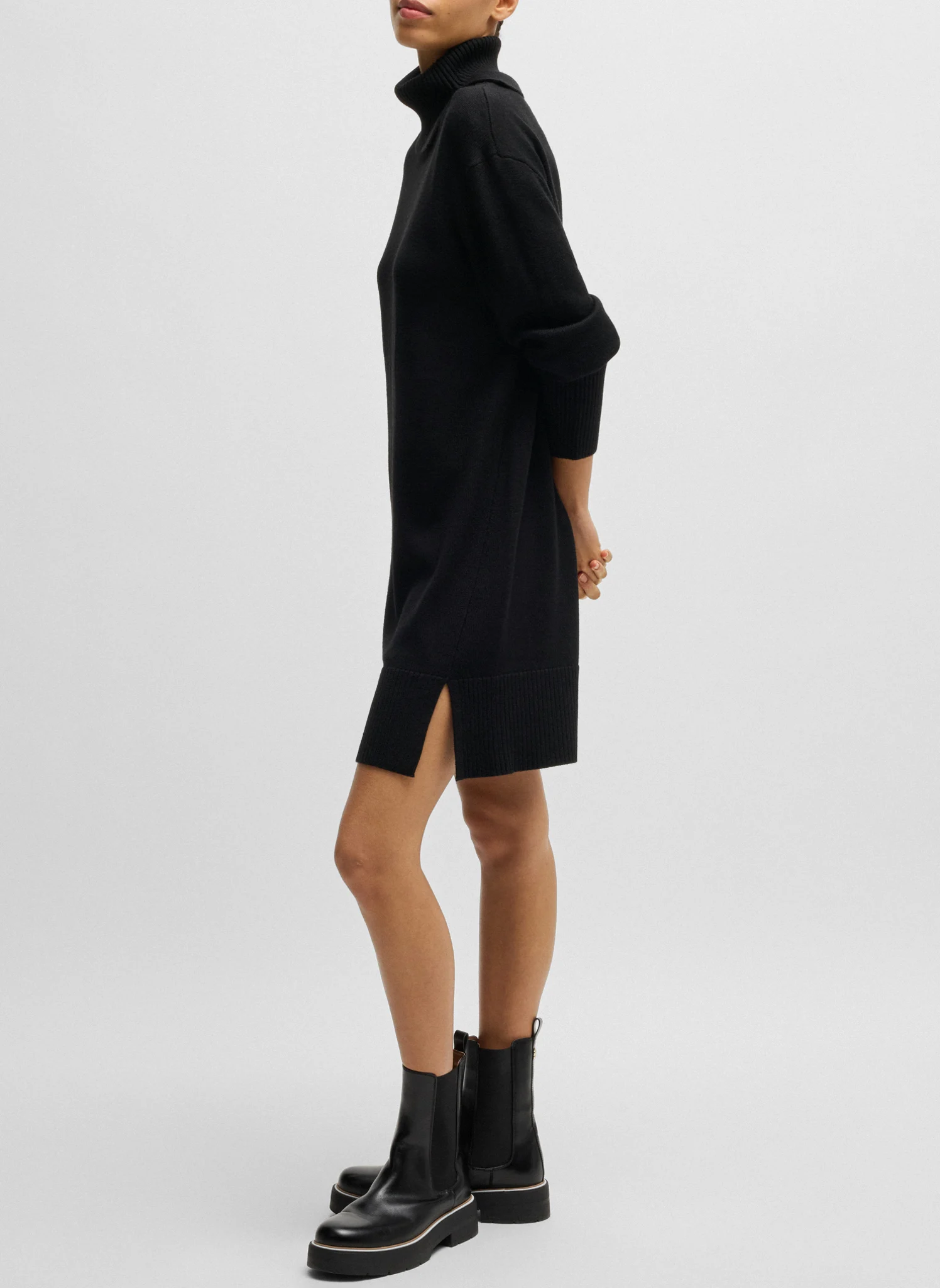 Robe courte pull col montant en laine mélangée | Noir