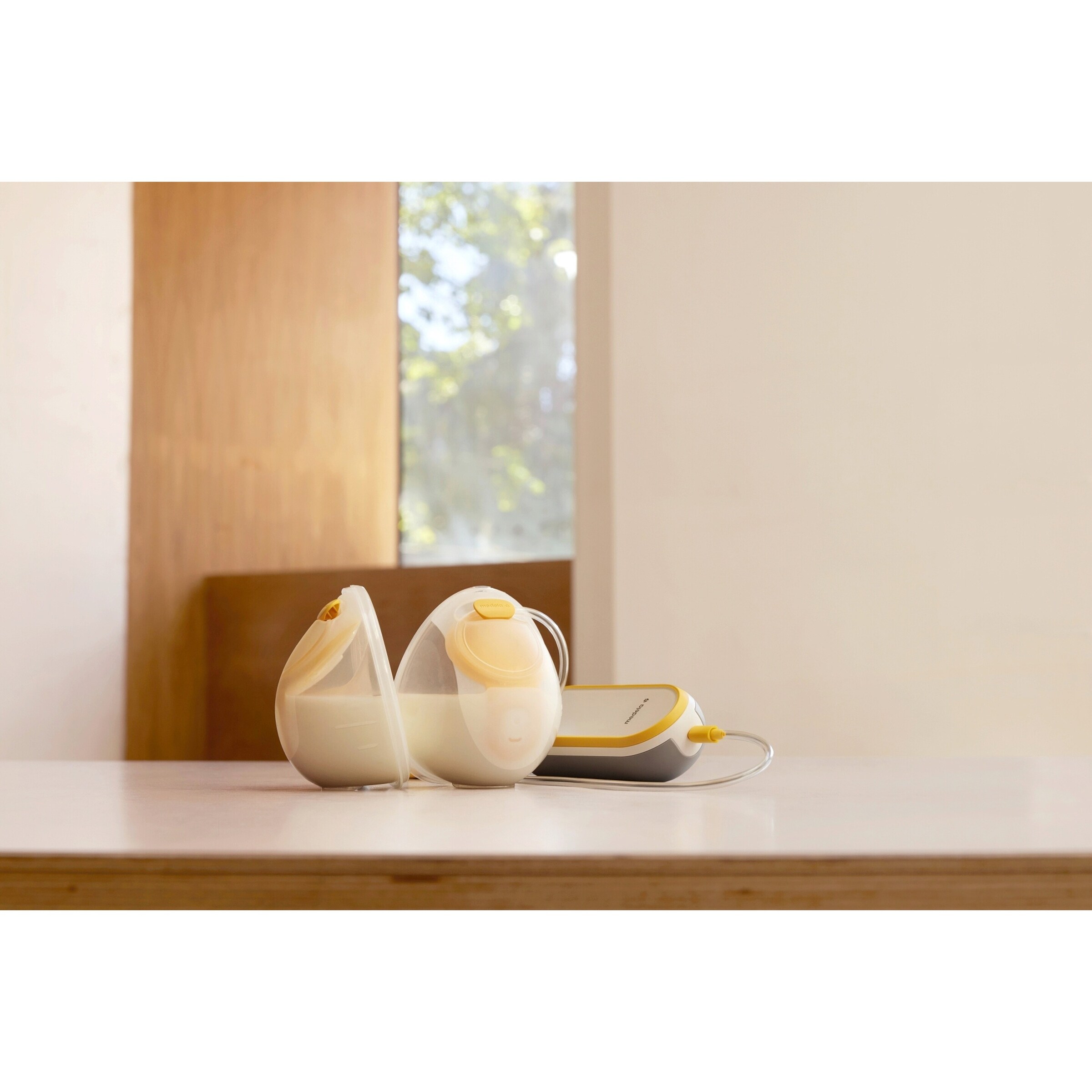 Medela Elektrische Doppelmilchpumpe Freestyle Hands Free