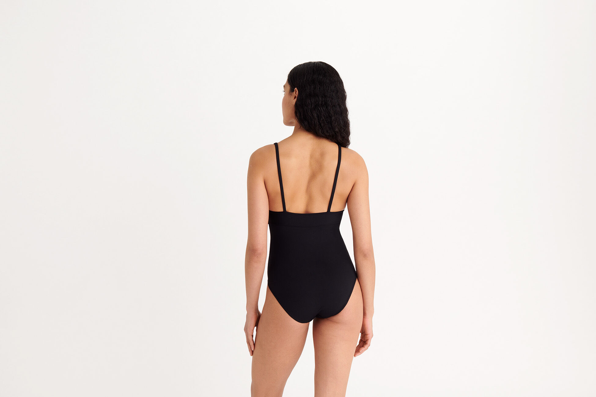 Larcin Une-pièce triangle NOIR N