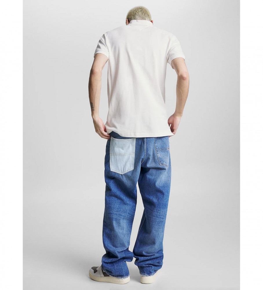 Polo Tommy Jeans Classic Fit com detalhe branco