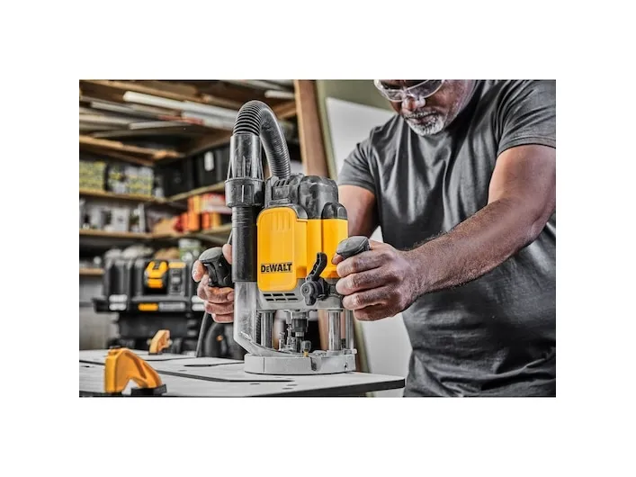 DEWALT ROUTER 2300W DWE625