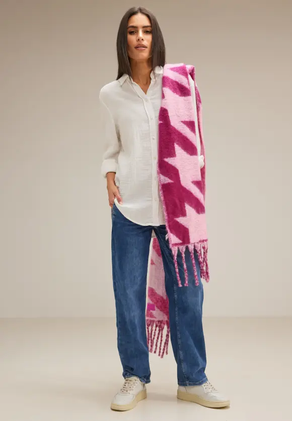 Cosy Schal mit Fransen - peony red