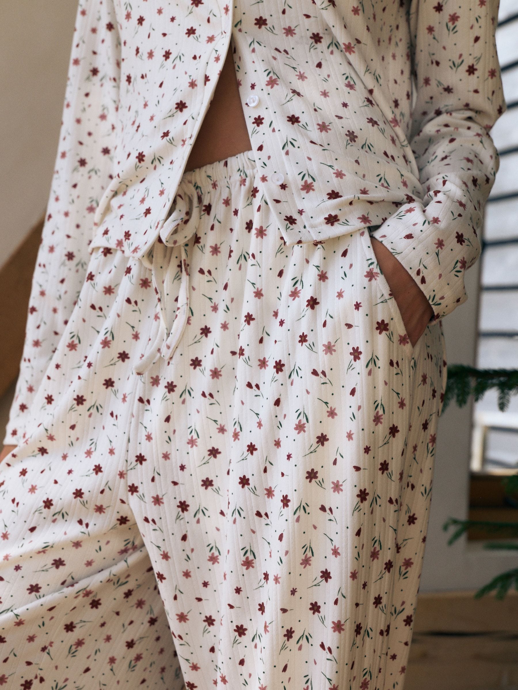 Crème met bloemetjesprint - Cosy Pointelle Long Sleeve Pyjamas