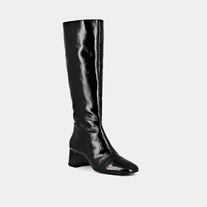 Bottines à bouts pointus et petits talon...  en vernis plissé noir