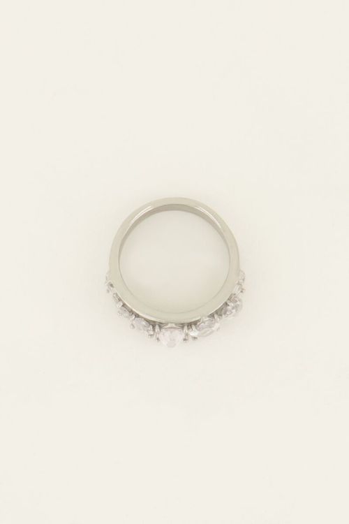 Souvenir ring met stenen
