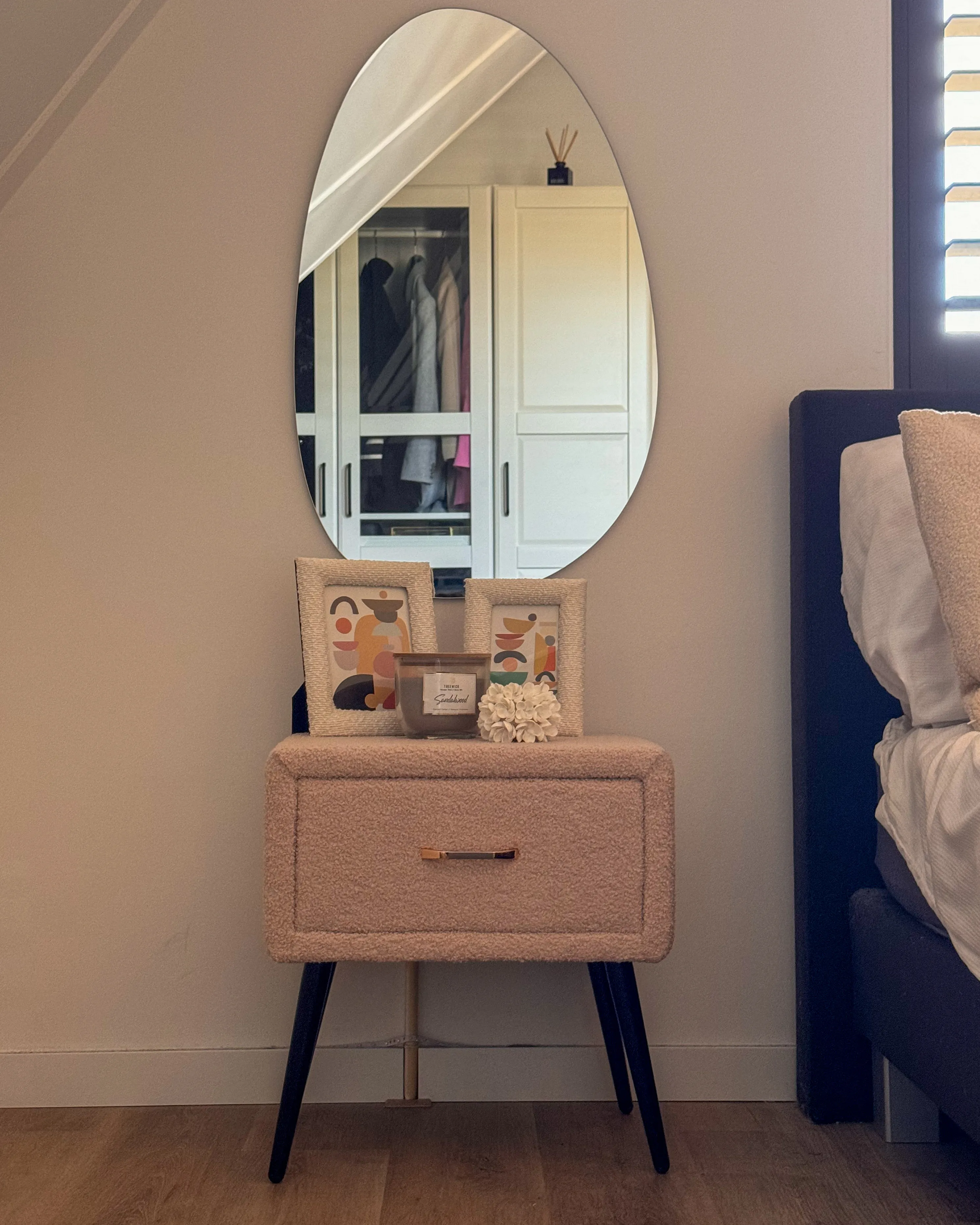 Nachtkastje met 1 lade FLAYAT Bouclé Beige