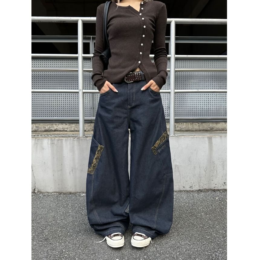 Jerolenea - Mid Rise Leopard Patterned Washed Panel Wide Leg Jeans