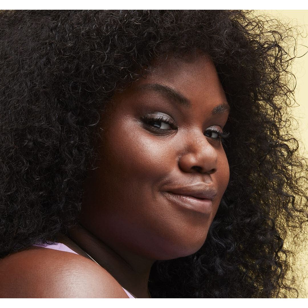 MAC STUDIO RADIANCE FACE AND BODY RADIANT SHEER FOUNDATION