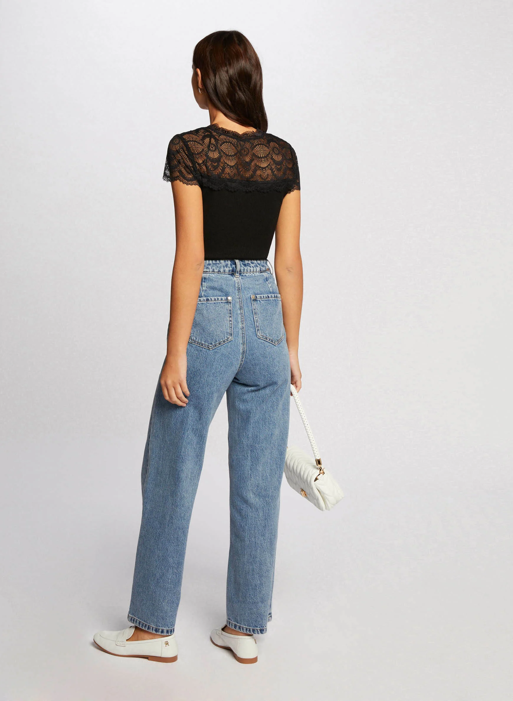 MSTACY - Tee-shirt col V en dentelle| Noir