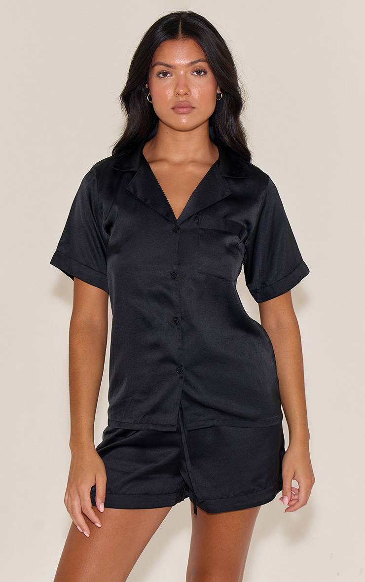 Noir Ensemble Pyjama Court En Satin À Manches Courtes