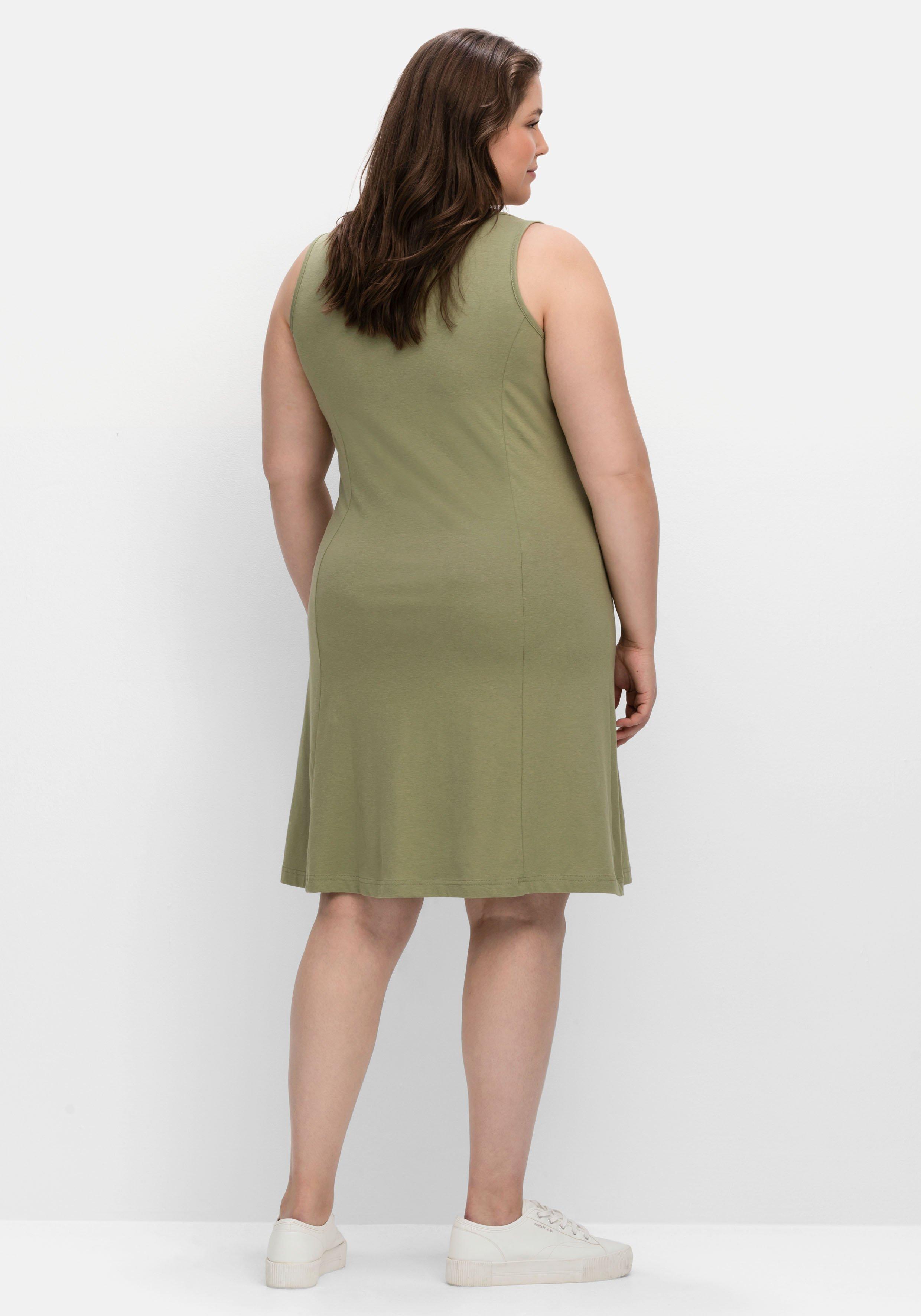 Kleid in A-Linie mit breiten Trägern