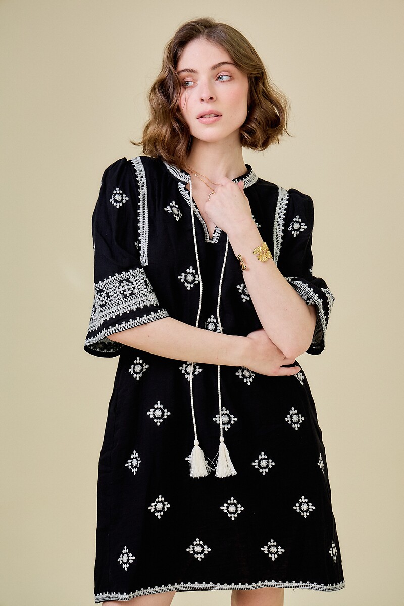 ATÉ BREVE<br>Vestido midi com estampa étnica