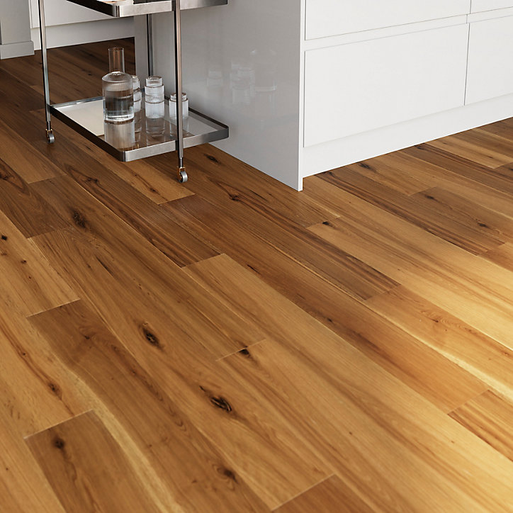 Parquet contrecollé clipsable Visby L en chêne huilé blond compatible pièces humides