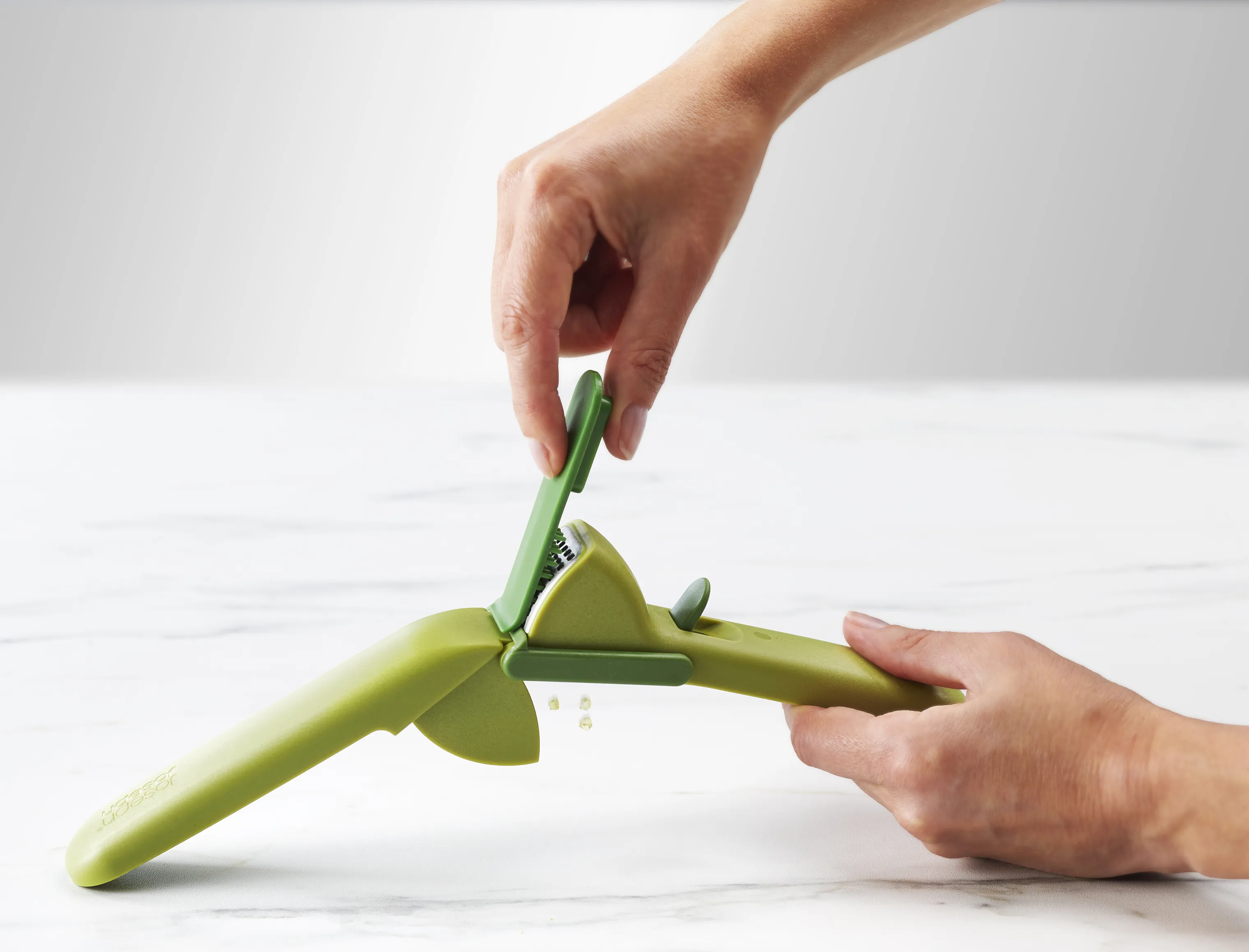 Joseph Joseph Cookshop Cleanforce Hvidløgspresser