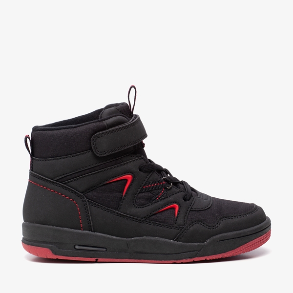 Blue Box jongens sneakers zwart met rode details
