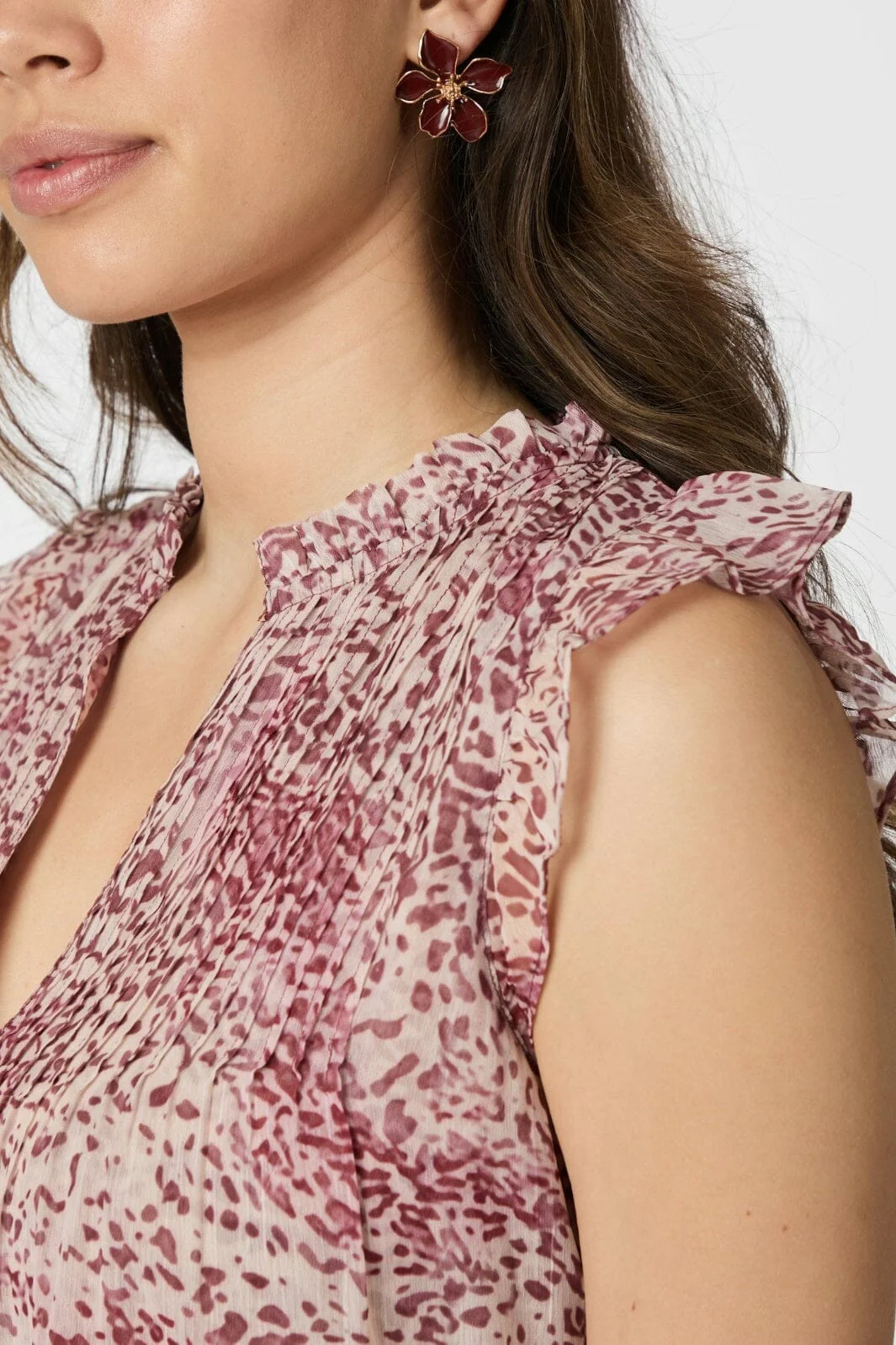 Neo Noir Izar Blur Graphic Top 166059