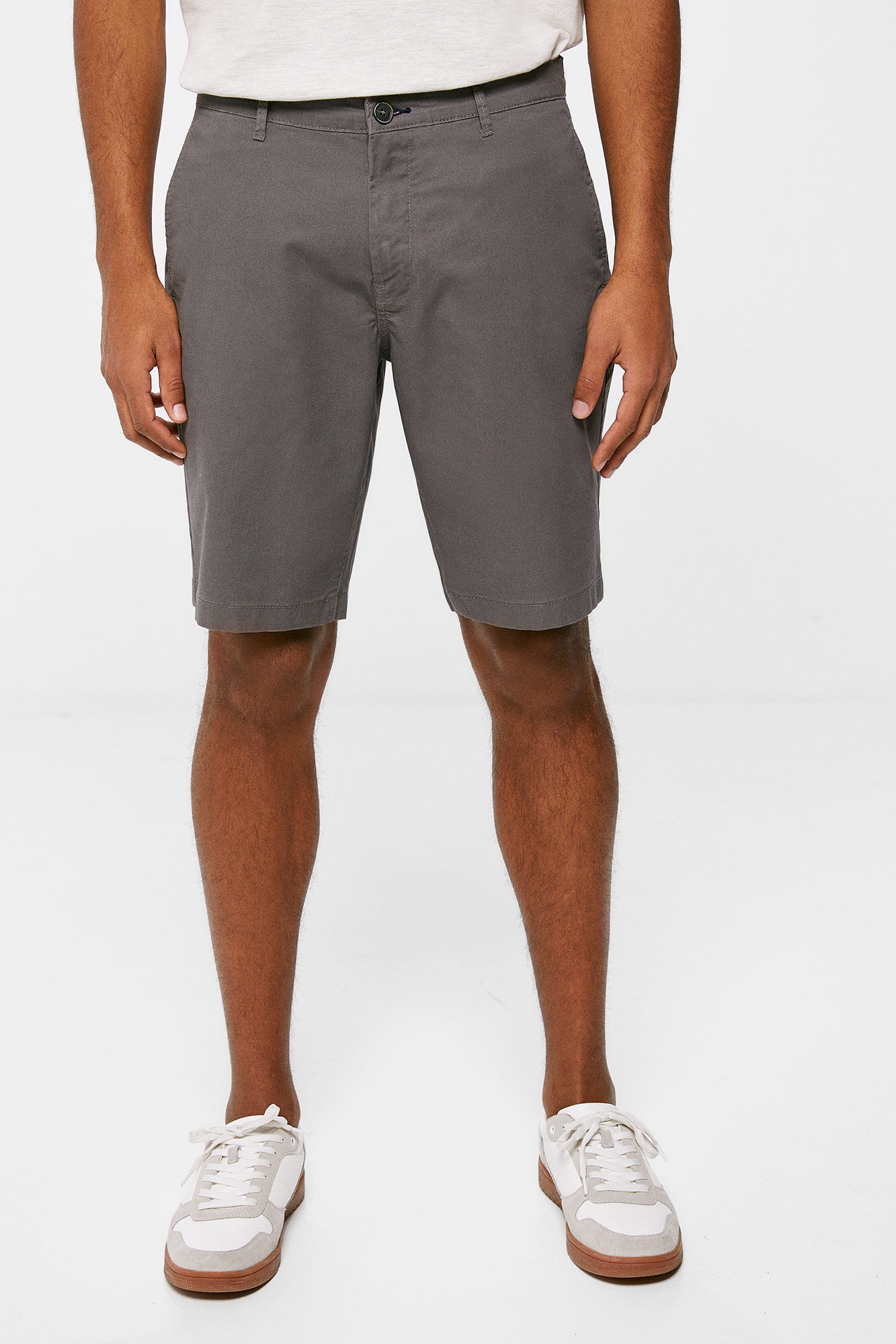 Bermuda estampada com microtextura - cinza escuro