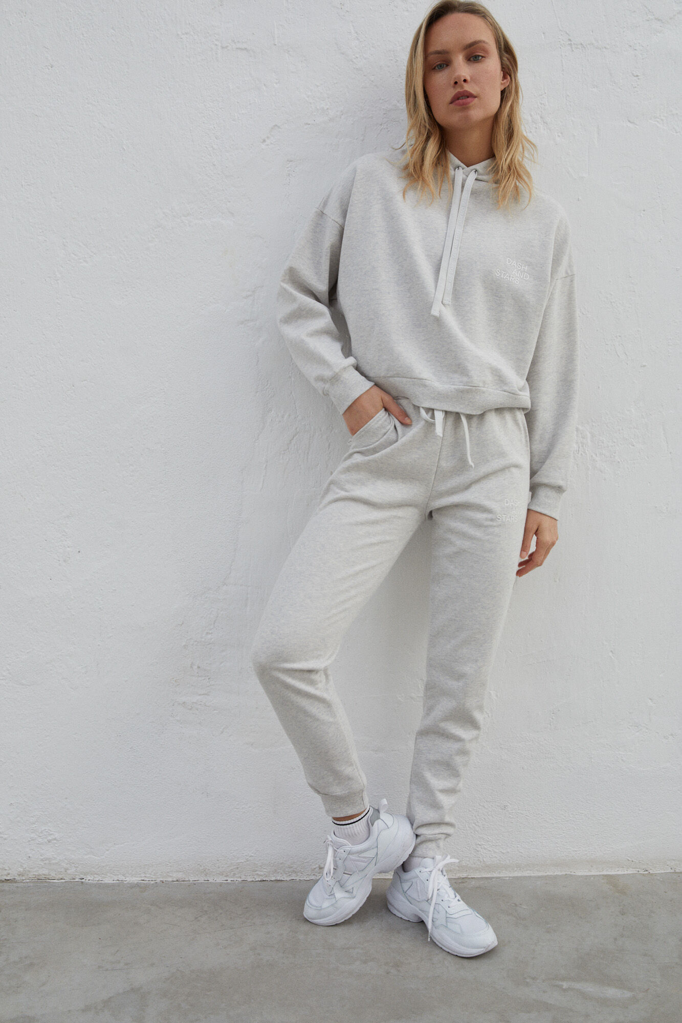 Calça jogger cinza, 100% algodão