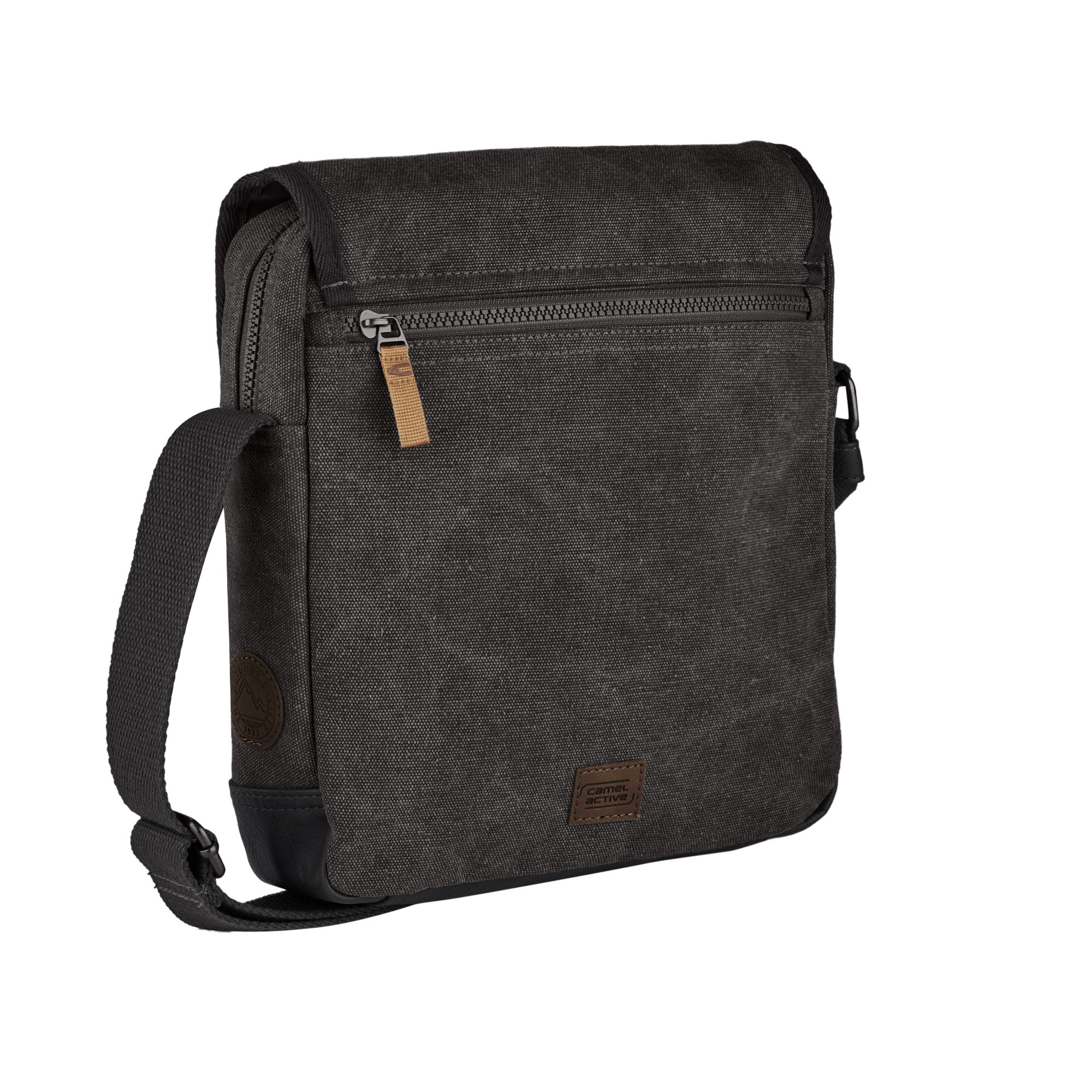 camel active Umhängetasche »Air« Canvas Modell aus weichem Lederimitat abgerundet mit Applikationen