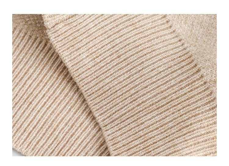 Shineon Studio - V-hals vest met geborduurde beer en zakdetail
