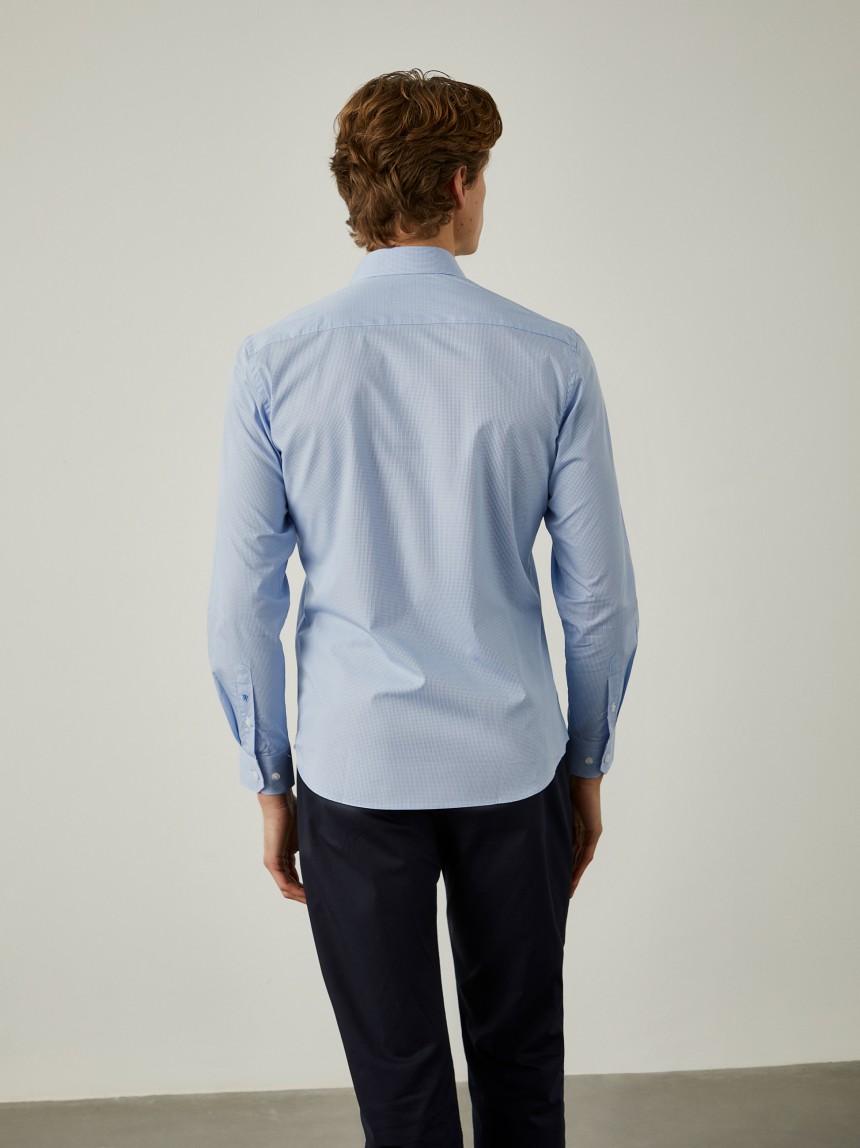 Camisa slim fit de popelina
