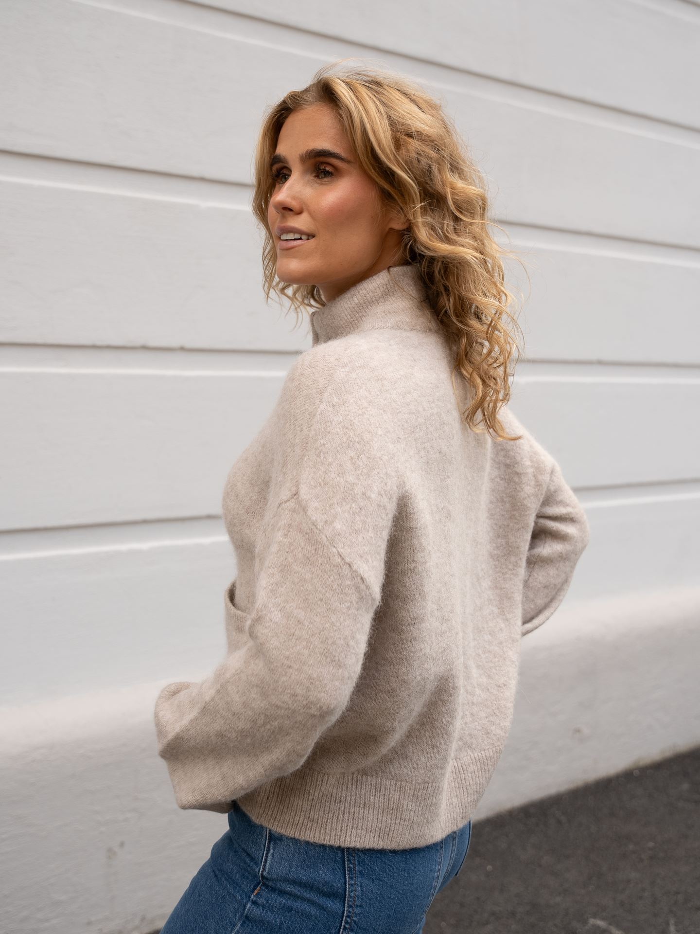 Sia Ras Long Sleeve Knit Zipper Cardigan