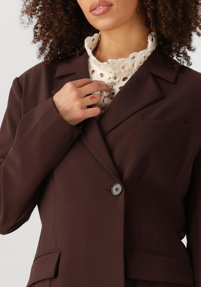 bruine second female blazer fique fitted blazer