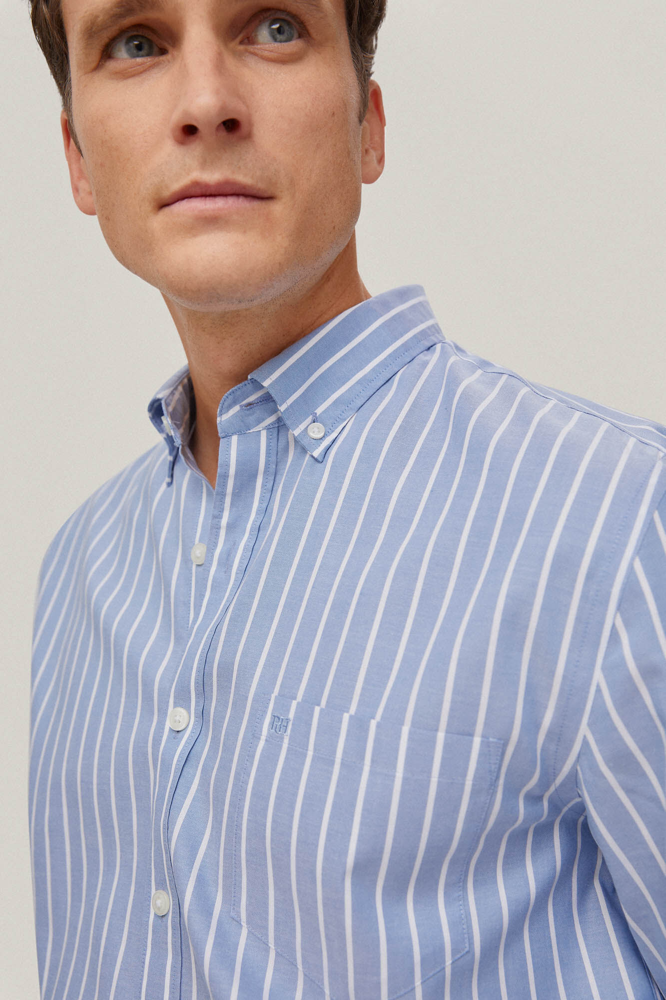 Camisa listrada que não precisa passar e resistente a manchas - Azul