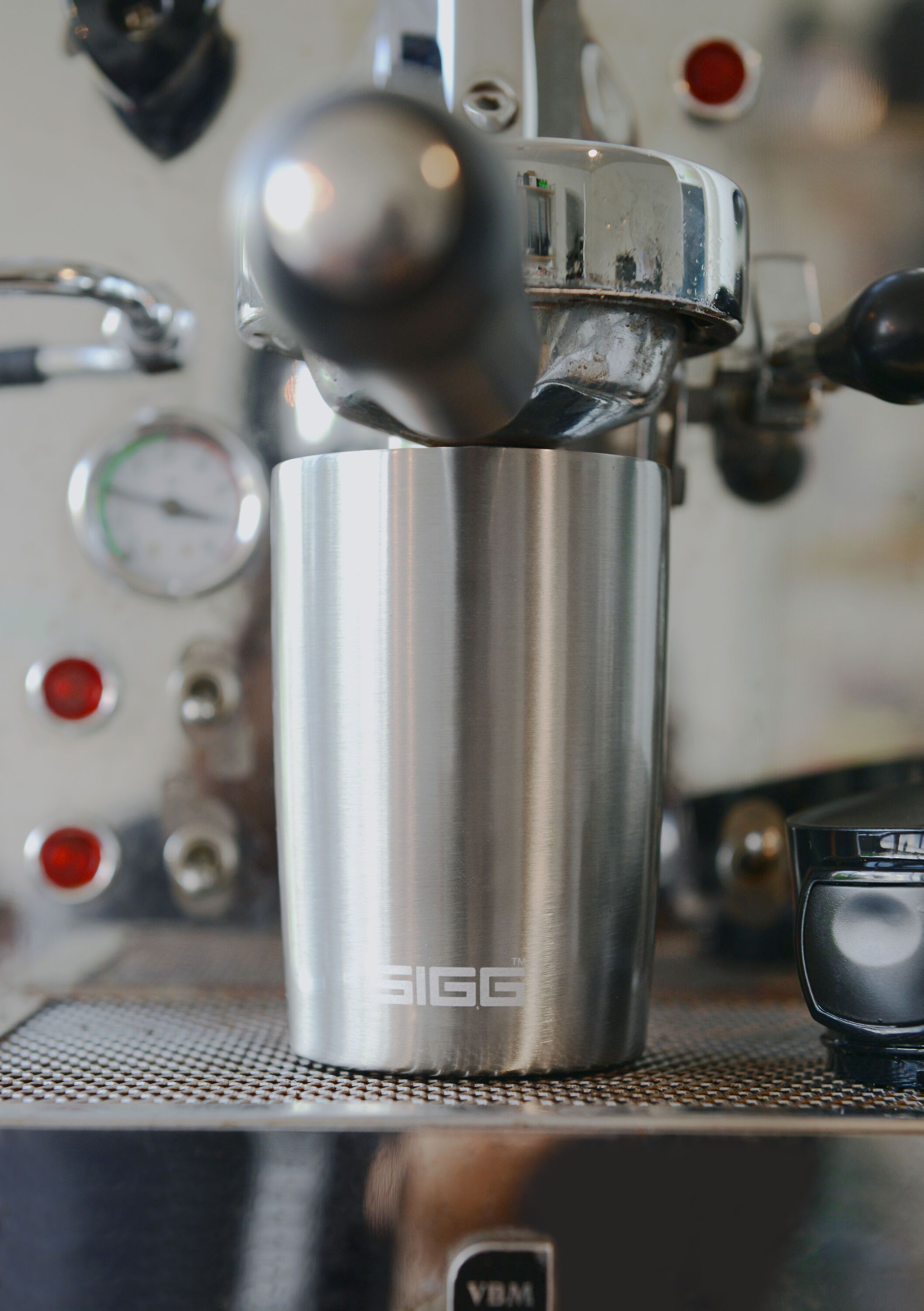 Sigg MIRACLE Kaffeebecher - Silber / H: 14.1 cm