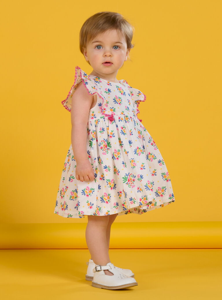 Robe blanche à imprimé fleuri