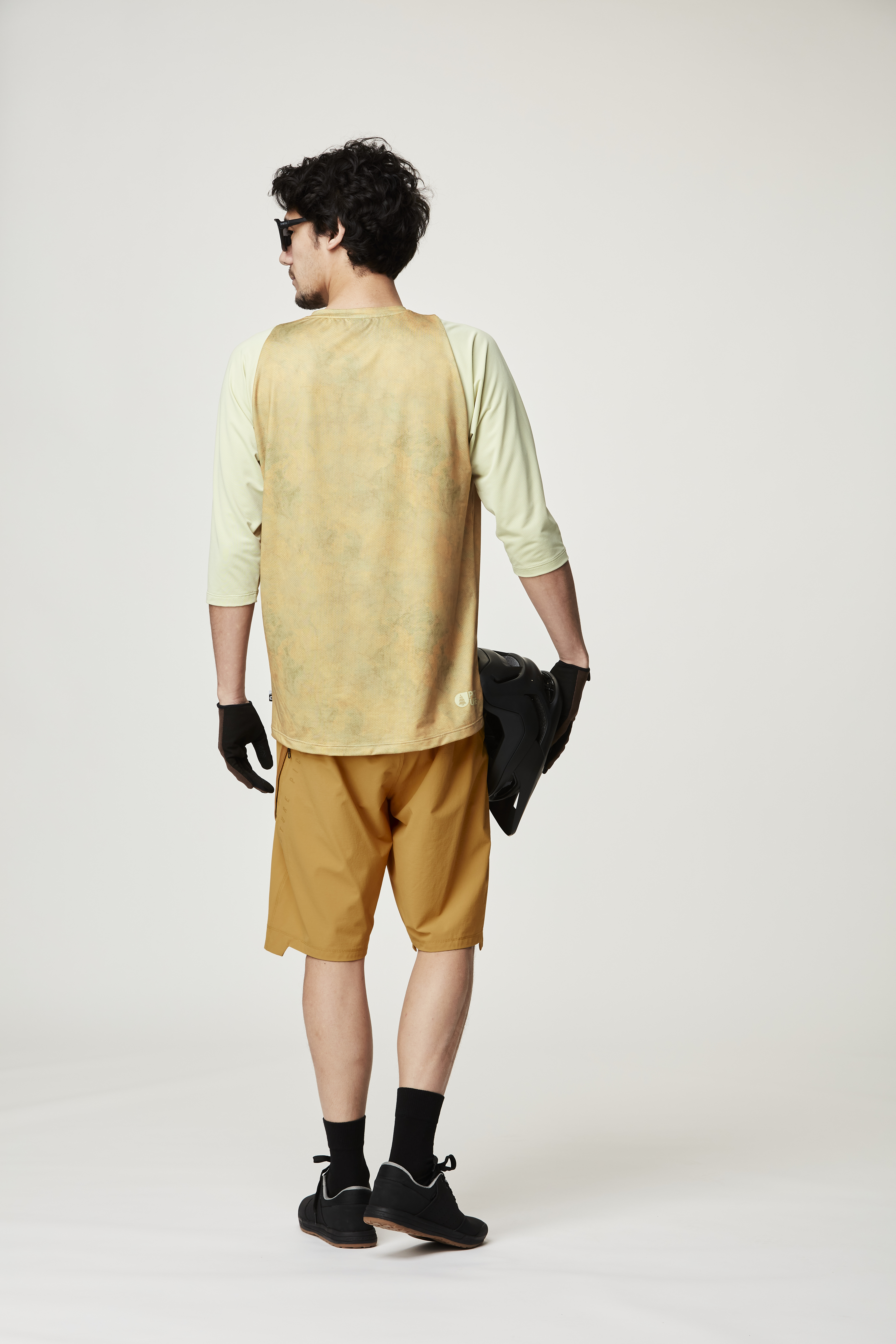 Vellir Stretch Shorts