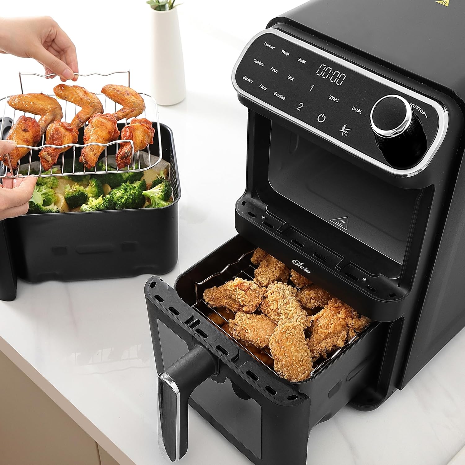 Maestro Airfryer Doppelkammer XXL Heißluftfritteuse 2 Kammern I 2460W - Heißluftfritteuse mit Glas Sichtfenster I 11L I Antihaftbeschichtung I spülmaschinenfest I platzsparend I energiesparend