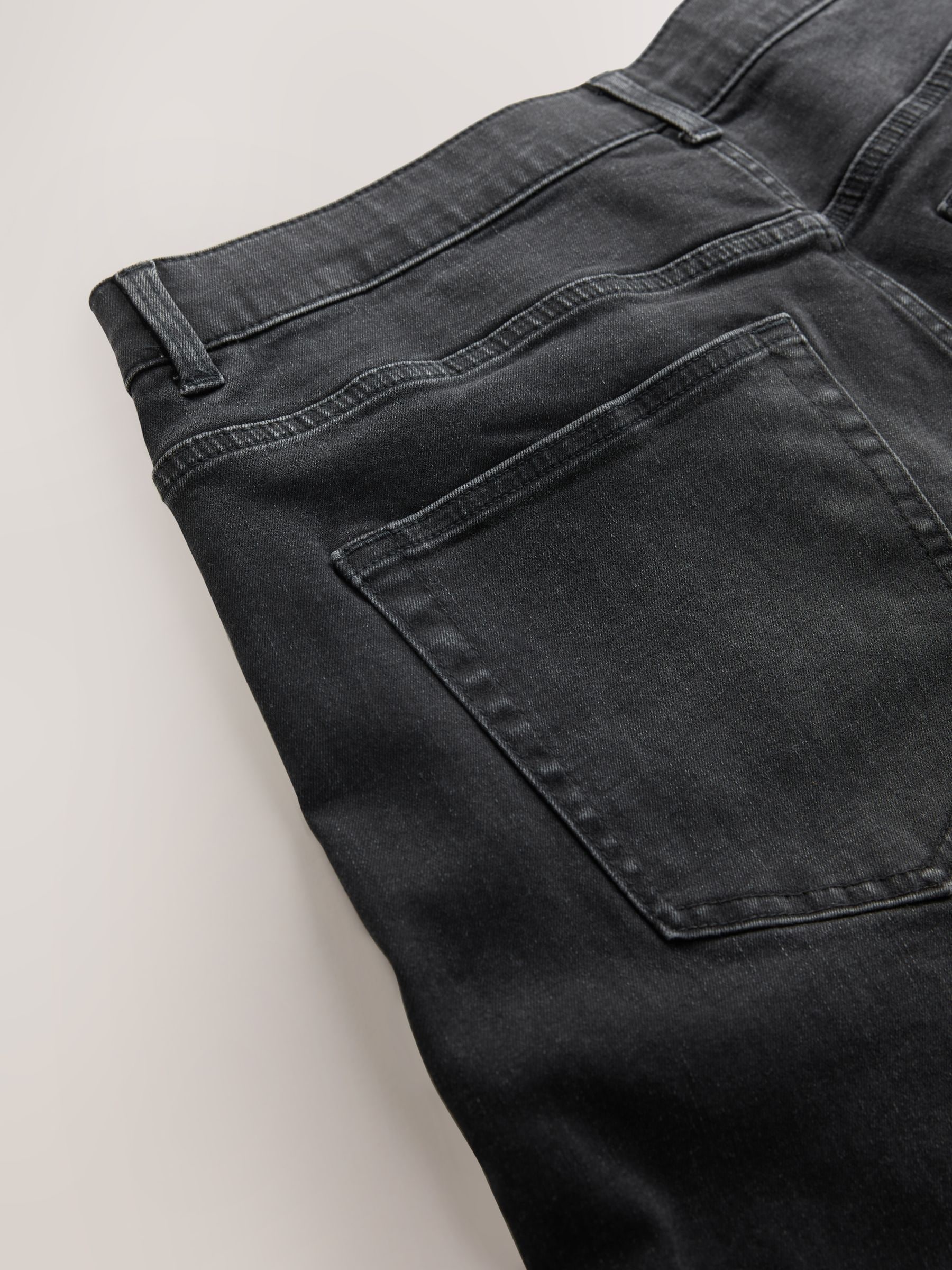 Zwarte wassing - Klassieke stretchy Jeans met relaxed fit