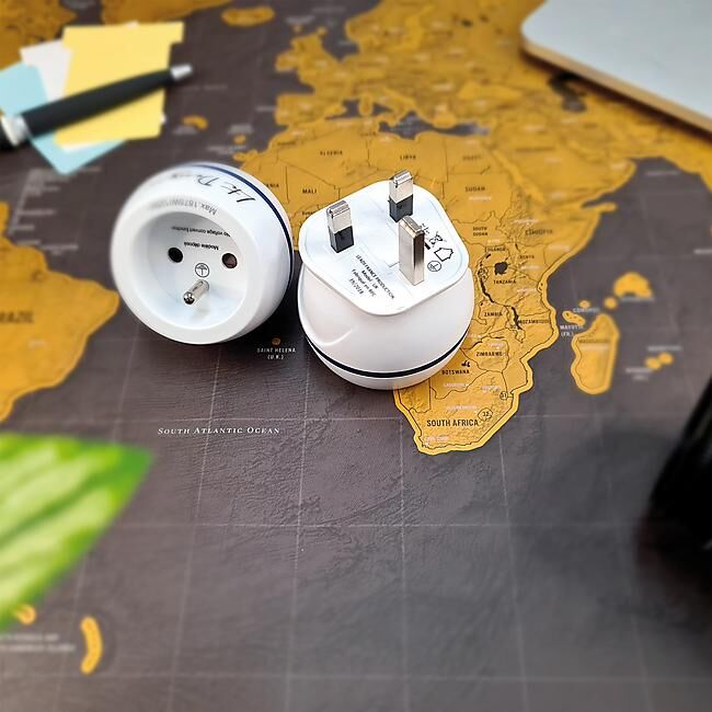 LTE DESIGN - ADAPTATEUR FRANCE VERS GRANDE BRETAGNE