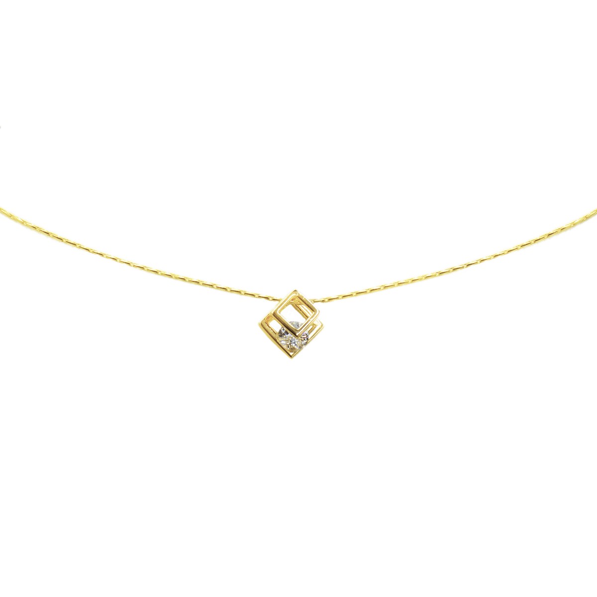 Collier délicat minimaliste pendentif carré zirconium