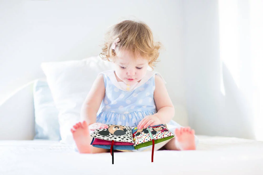 DISNEY BABY -LIVRE D'EVEIL EN TISSU