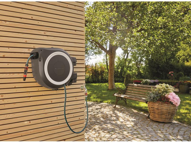 GARDENA Wand-Schlauchbox RollUp M/L 25 m Praktische und kompakte Schlauchrolle