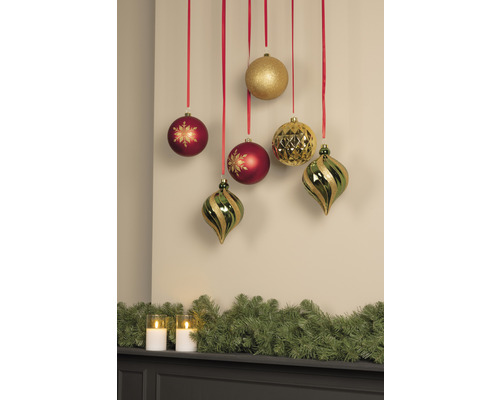 Verpakking van 6 plastic kerstballen, groen en rood