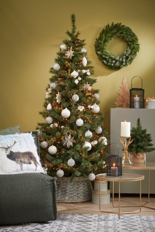 Triumph Tree - Forest Frosted - Kunstkerstboom - Groen - 155 cm