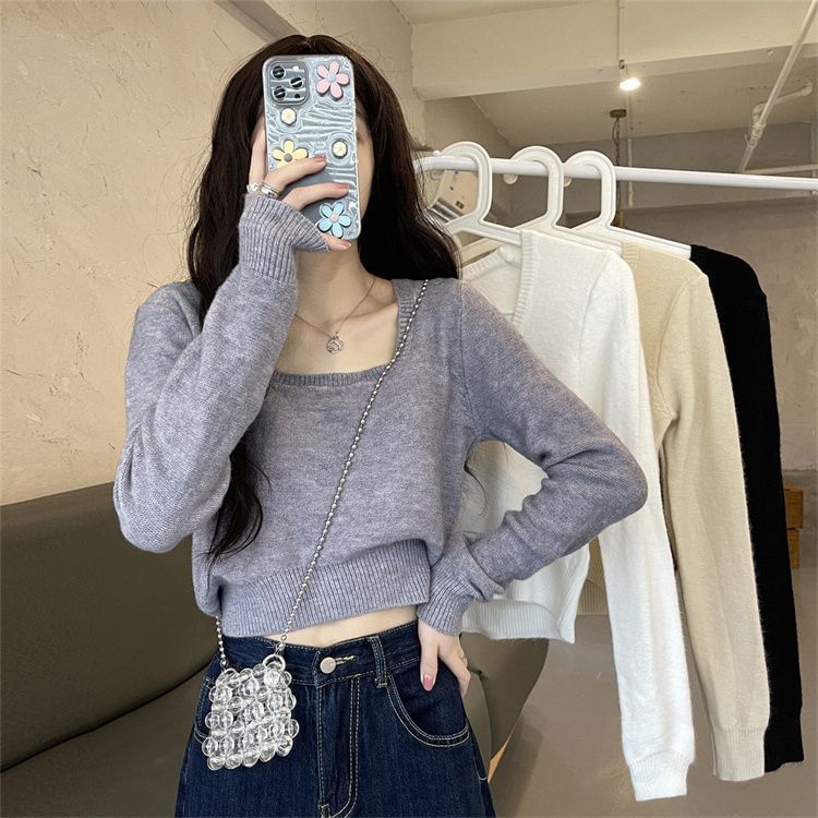 CRIBI - Lange mouwen, vierkante hals, effen crop top