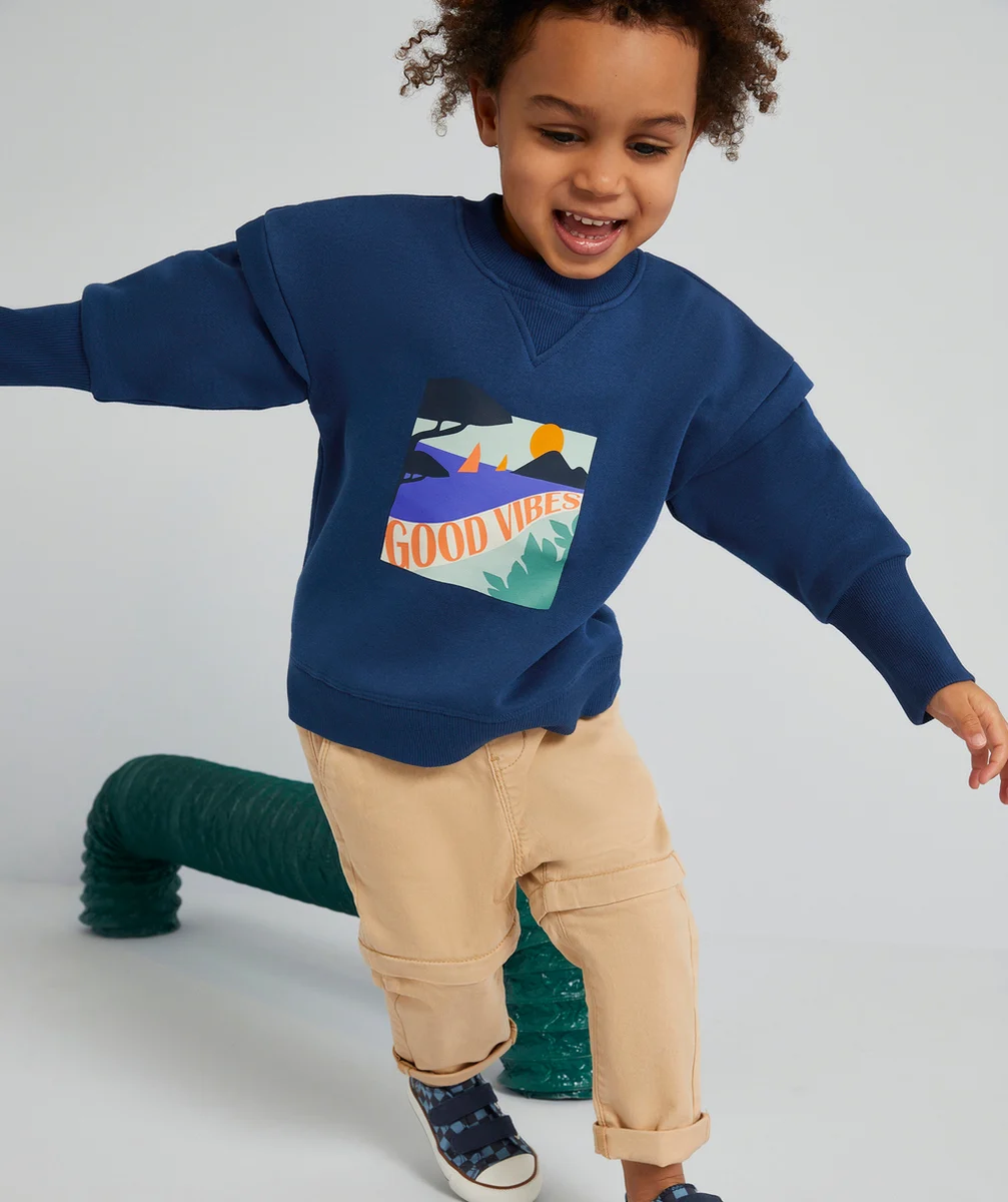 SWEAT ÉVOLUTIF BLEU MARINE EN FIBRES RECYCLÉES AVEC FLOQUAGE PLAGE
