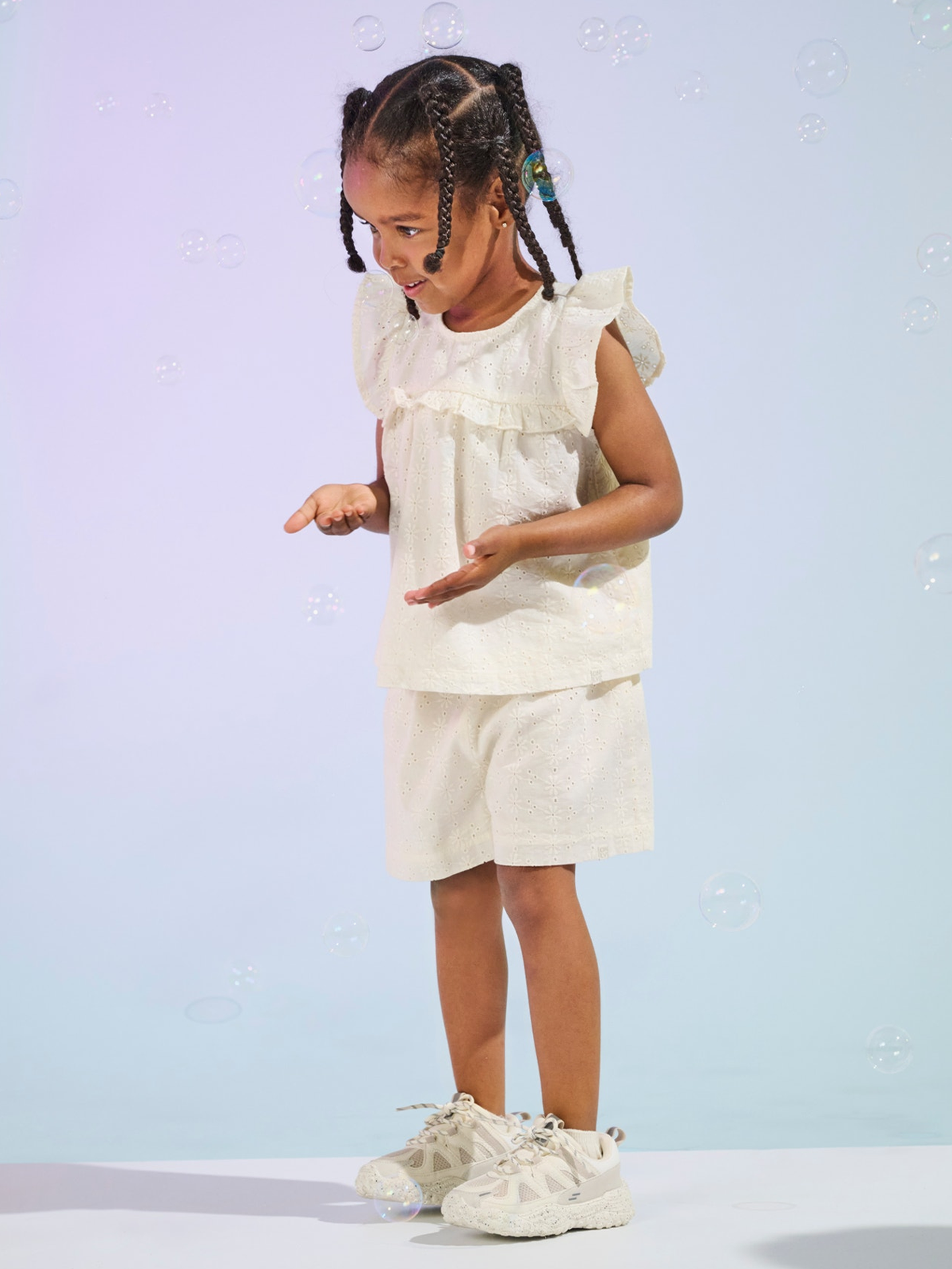 Margot Life Embroidery Shorts Woven