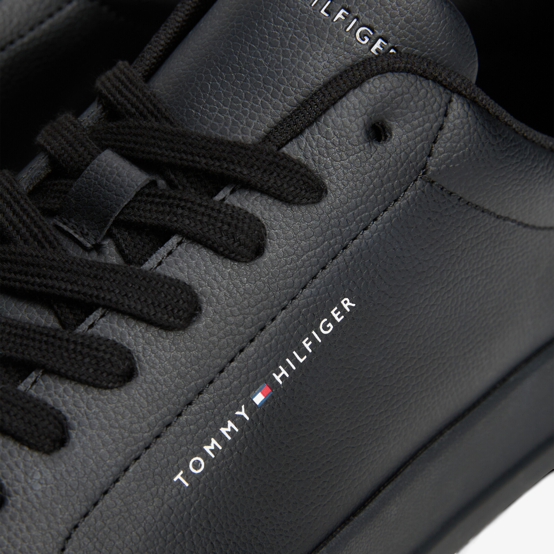 TOMMY HILFIGER Herren Sneaker Low schwarz