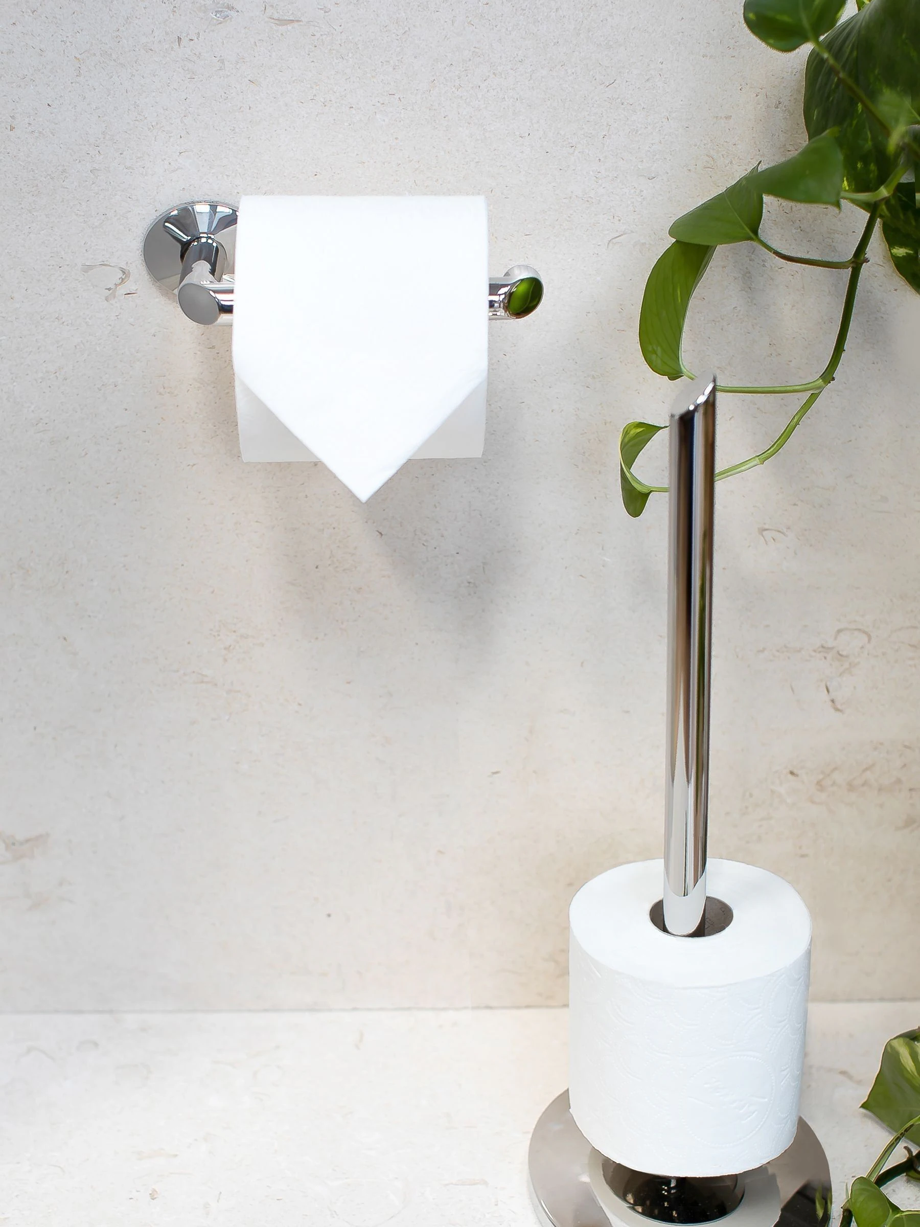 Robert Welch Oblique wandtoiletrolhouder