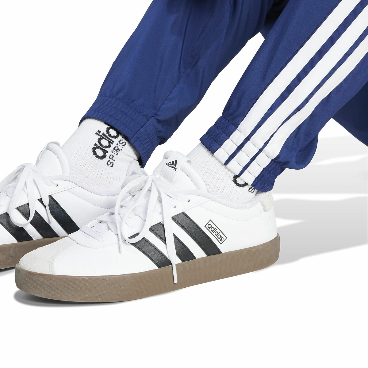 ADIDAS SPORTSWEAR<br>Calça de moletom com 3 listras