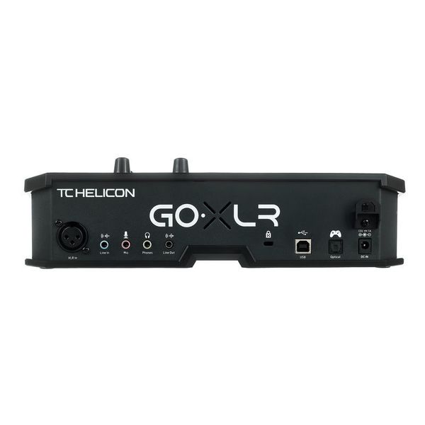 TC-Helicon GO XLR Podcast Bundle
