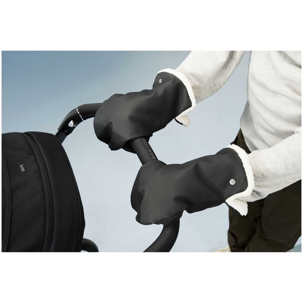 Maxi CosiMaxi Cosi   Handwärmer für Kinderwagen ink black