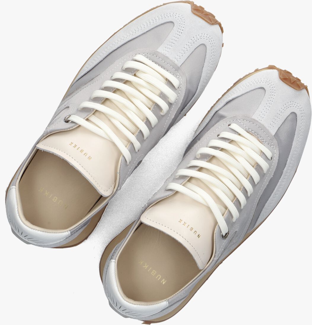 grijze nubikk lage sneakers zora mae