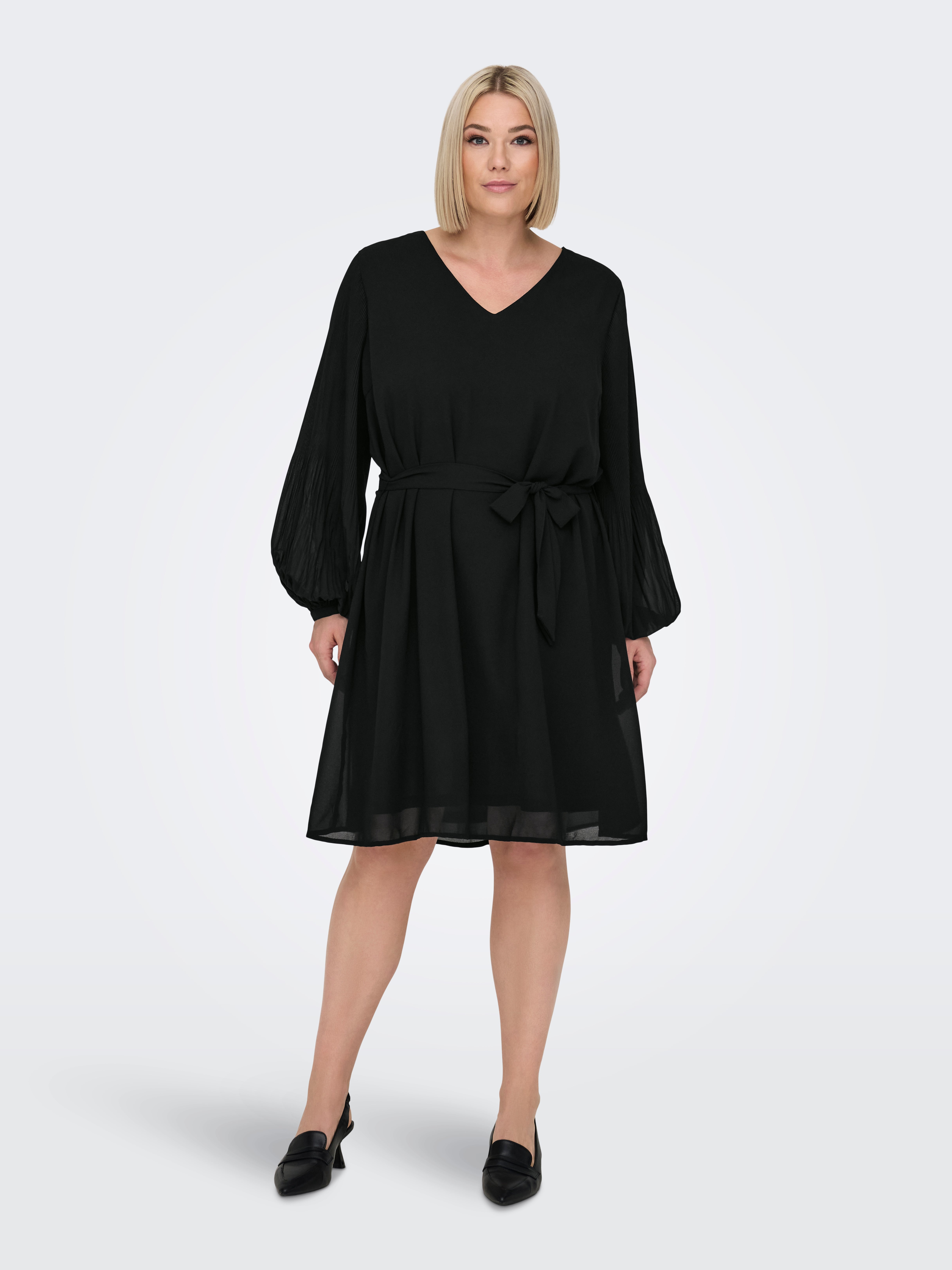 CARSTAR Kurzes Kleid Black