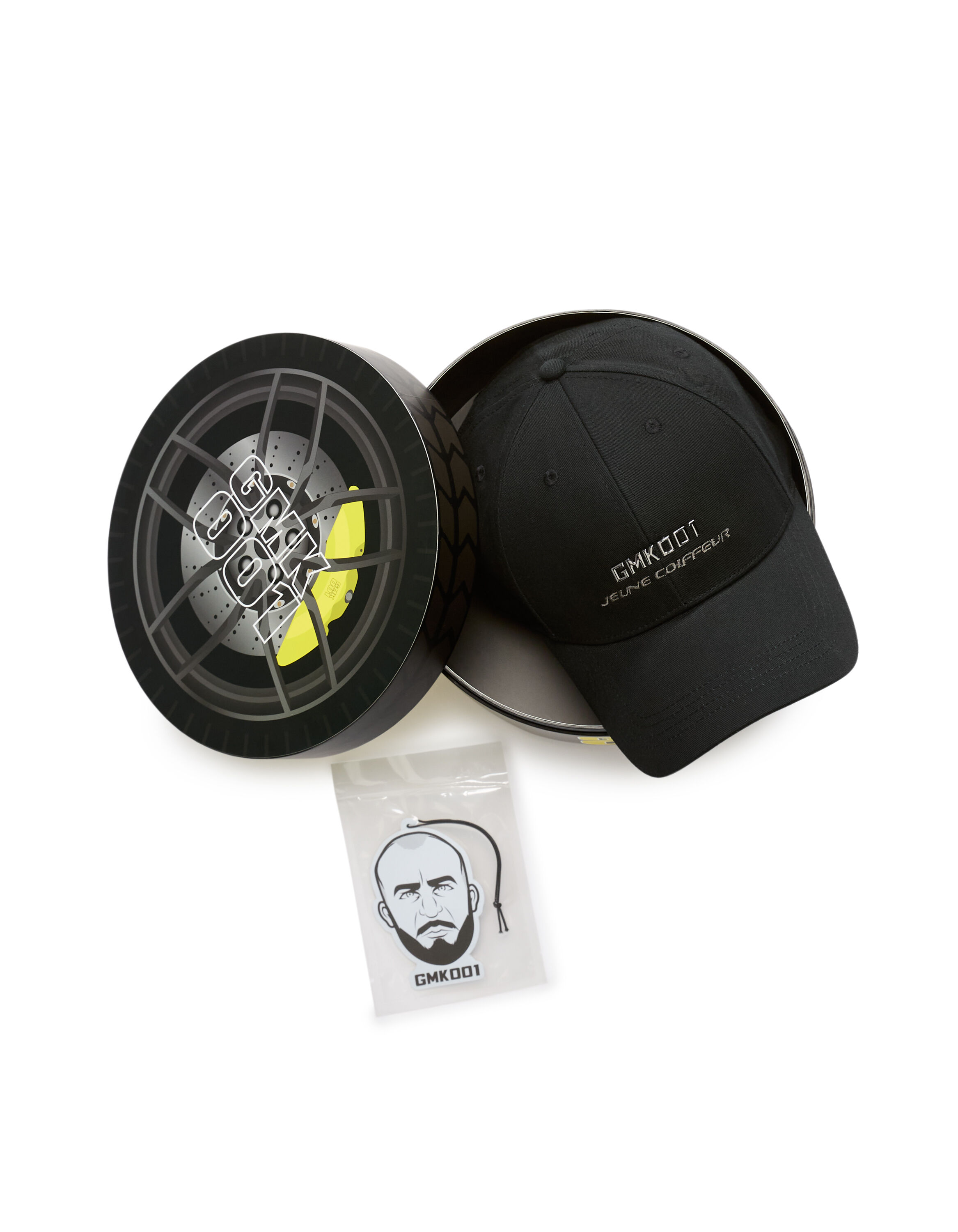 GMK - Casquette noire et sent bon